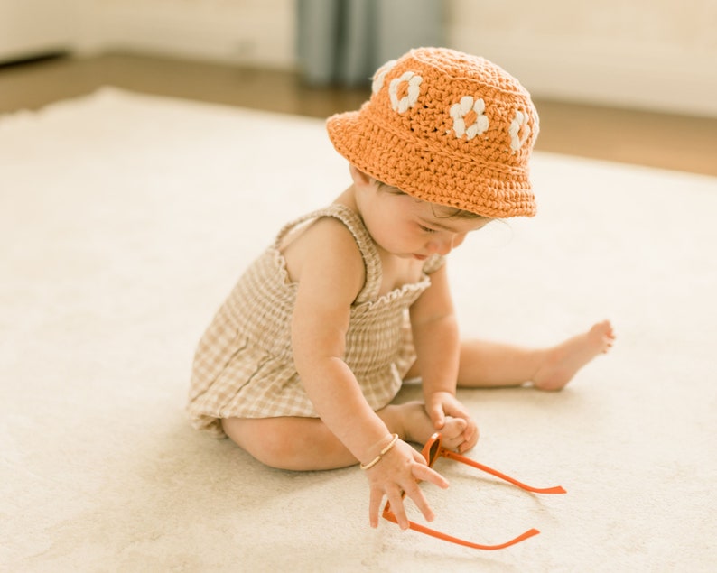 Crochet Bucket Hat Pattern, Floral Daisy Crochet Floppy Brim Sun Hat, Bucket Full of Posies Hat image 6