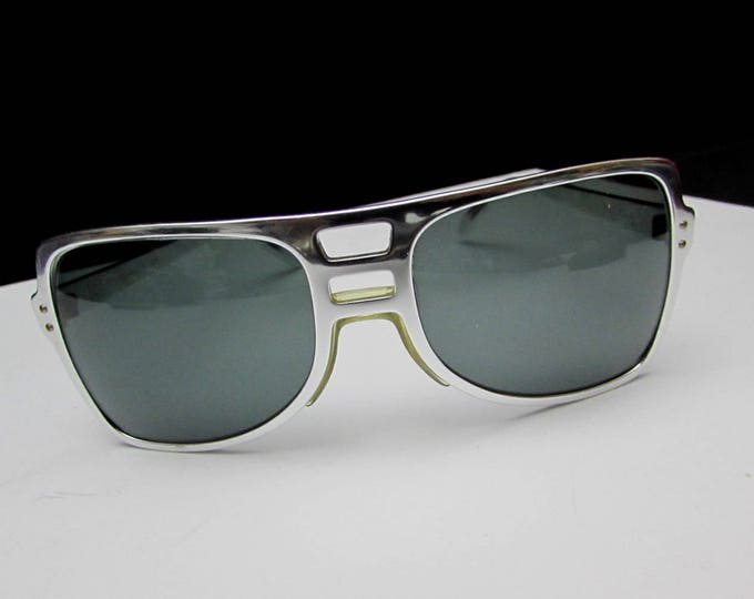 Polaroid Sunglasses Fastback Cool Ray 420 Silver Frame Vintage Nos New