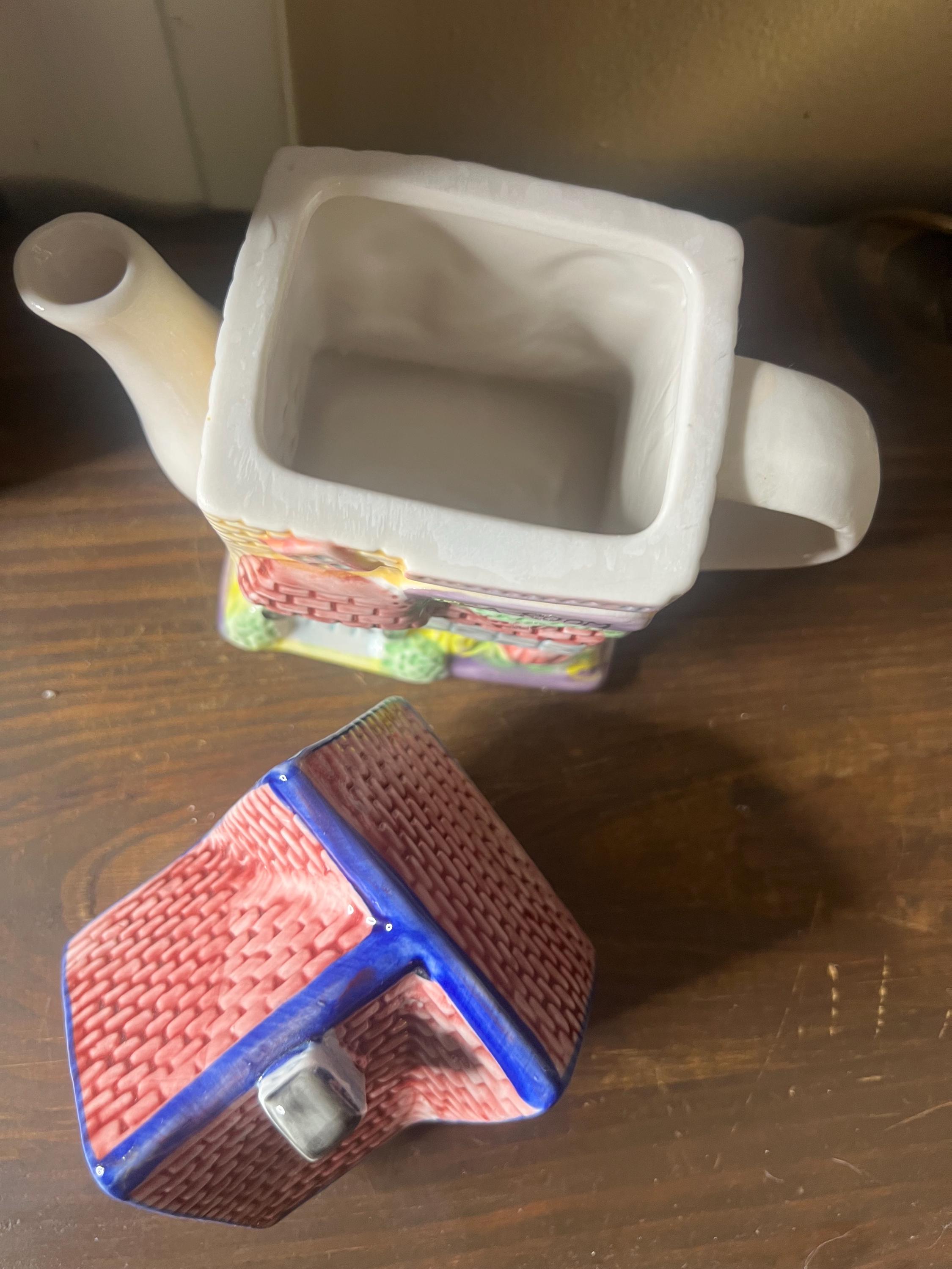 Vintage Cardew Designs Tea Room Cottage Teapot - Etsy