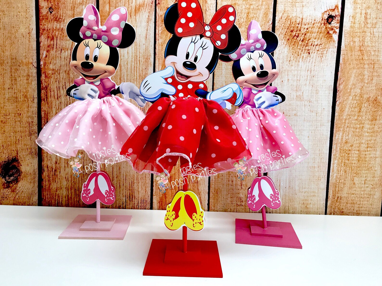 Minnie Mouse Birthday Decoration Tutu pink or red wood table | Etsy