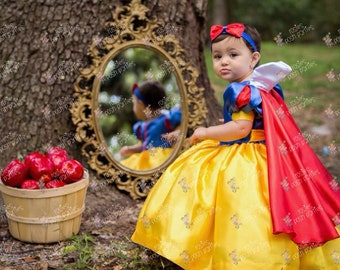 Snow White dress for Birthday costume or Photo shoot Snow White dress outfit Birthday dress Snow White costume dress for Birthday party