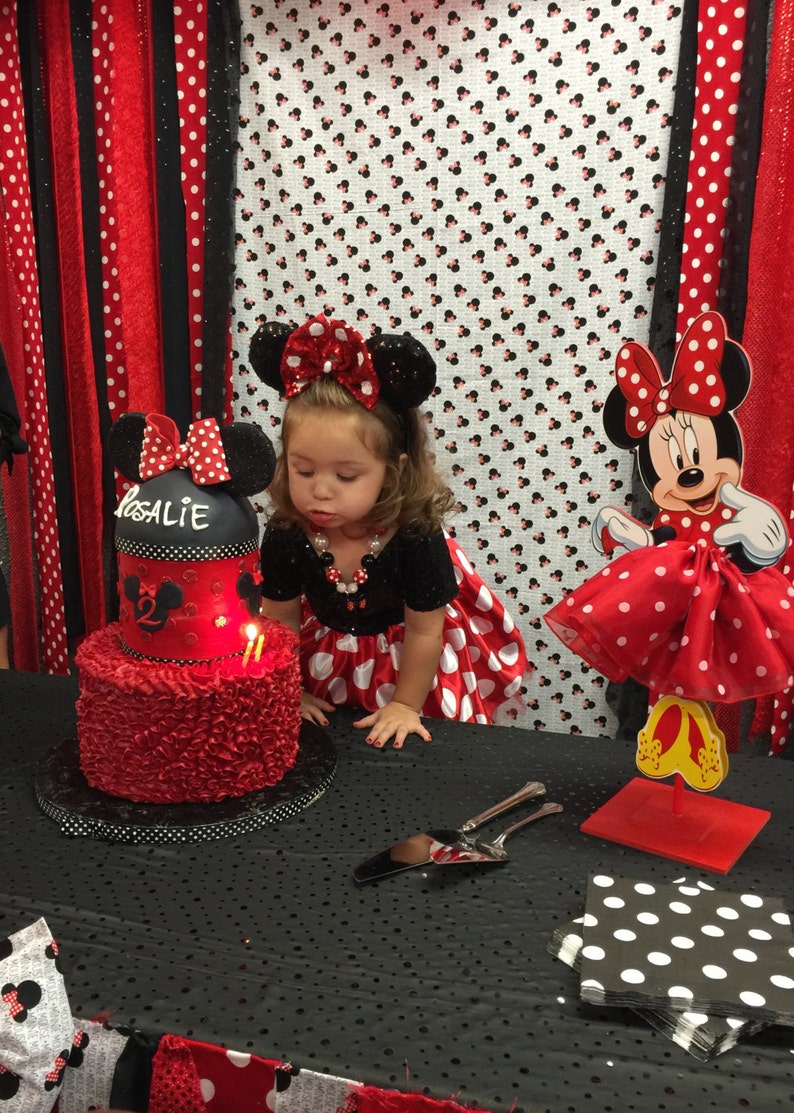 disney minnie mouse deluxe art table