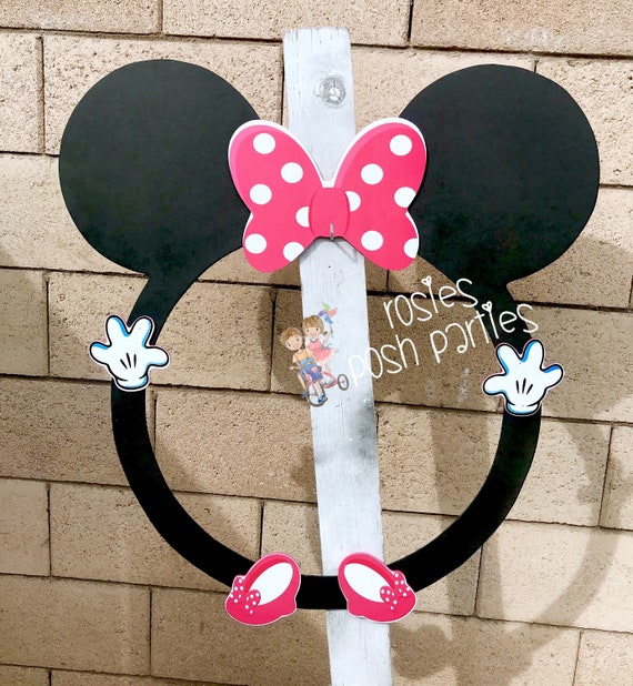 Pink Minnie Mouse ROUND photo booth Clubhouse birthday party photo booth or photo prop decoration Pluto Daisy Goofy Minnie Mickey Donald Il_570xn