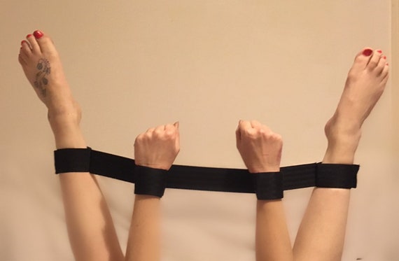 sms U Shaped Bondage Pillow Restraint Wrist Thigh and Handcuff Bondage Strap