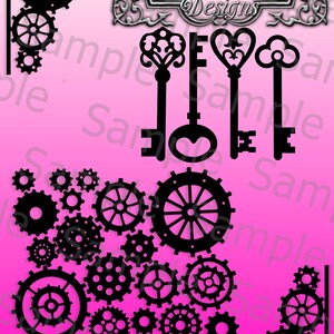 Peut inclure: Silhouette noire et blanche de trois clés ornées avec un nœud en forme de cœur sur la clé du bas. Les clés sont sur un fond rose avec un motif d'engrenages noir et blanc dans les coins inférieurs. Le texte "Twisted Little Sister Designs" est en haut de l'image.