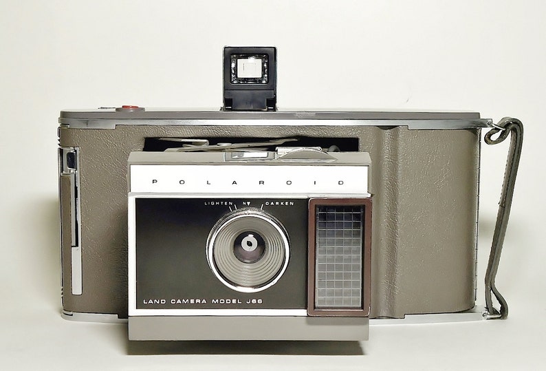 Vintage POLAROID J66 Land Roll Film Camera with