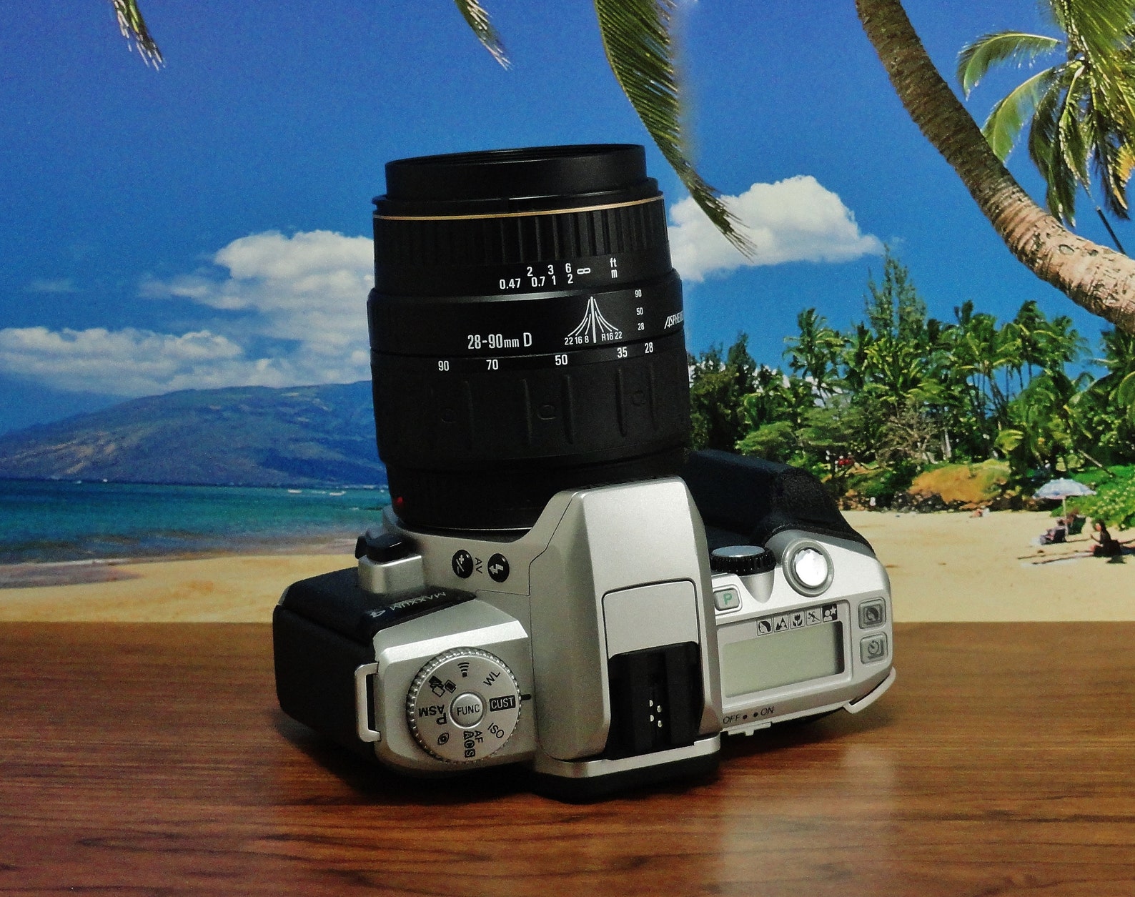 MINOLTA MAXXUM 4 SLR 35mm Auto Exposure Film Camera