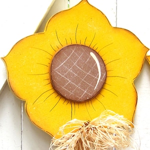 Sunflower Yard Sign Large Wood Sunflower Yard Stake Yard Stick Garden Decor Yard Decor Sunflower Decor Garden Sign Outdoor Yellow Flower Art