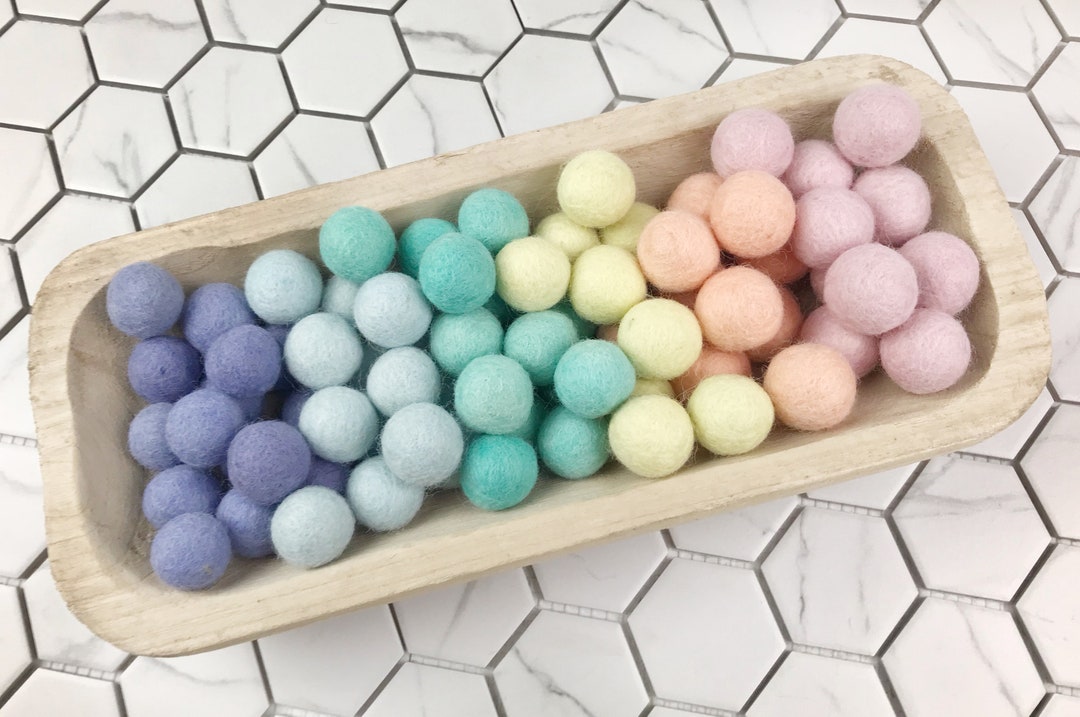 Nursery Decor, Pastel Rainbow Felt Ball Garland, Baby Room Decor, Baby ...