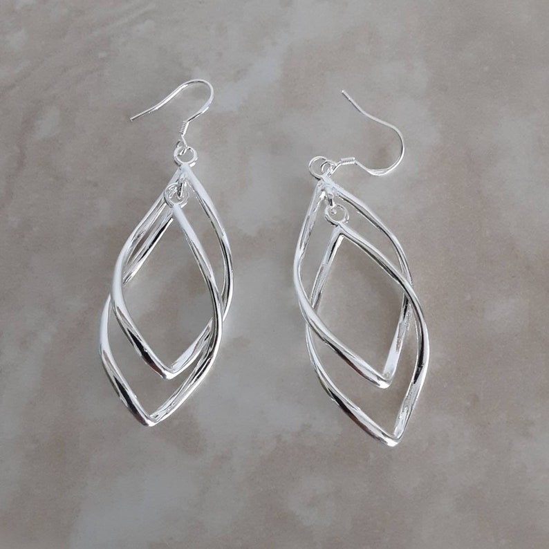 Twisted Teardrops Dangle Earrings 925 Silver 1 Pair