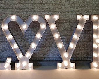 4ft Light Up/Light Bulb Marquee Love Letter Wedding/Event Lights