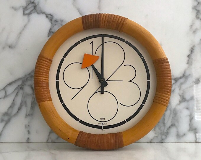 Vintage Mid Century Modern Howard Miller Wall Clock Rattan Design Model