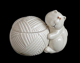 Vintage 1970s Whimsical Modern Figural Fitz and Floyd CAT SNIP Cat and Yarn Trinket Box Yarn / String Dispenser Japan