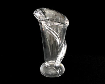 Vintage Modernist Fine French Art Glass Crystal Calla Lily Art Vannes Le Chatel Figural Floral Vase Sculpture France 1960s 1970s