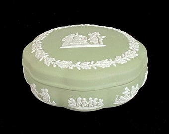 Vintage Wedgwood Green & White Jasperware Trinket Scalloped Box w Lid Neoclassical Scenes England English Porcelain Jasper Ware