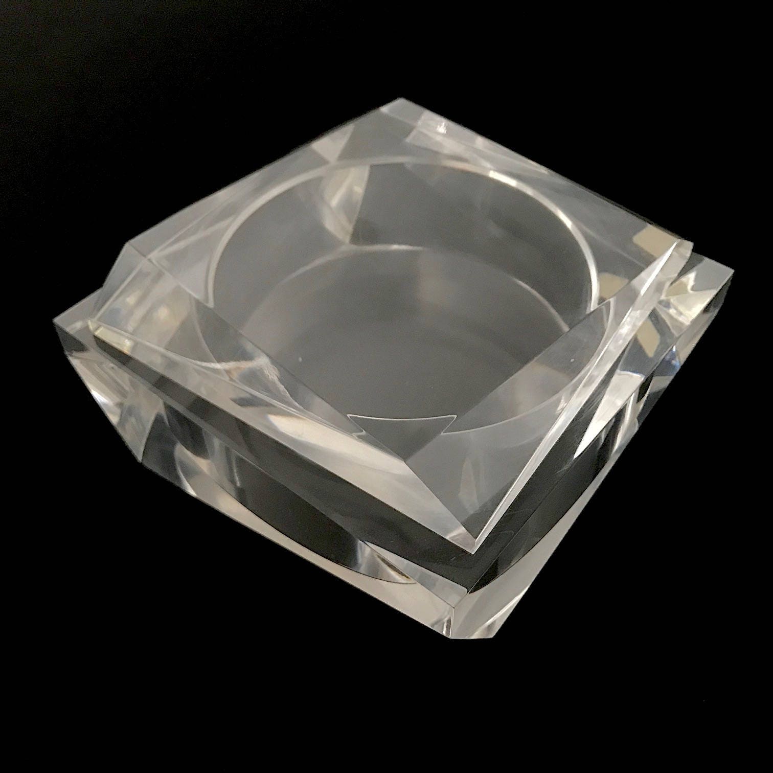 Ge Mid Century Modern Italian Geometric Faceted Lucite Jewelry/Trinket Box Made in Italy Artist Signed Mcm