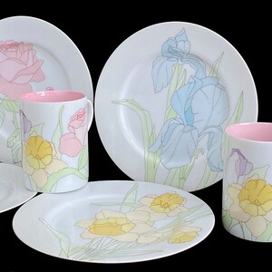 Vintage 1970s Modern Luncheon Set of 4 SPRING GARDEN Plates and Mugs Cups Fitz and Floyd Japan Japanese image 4