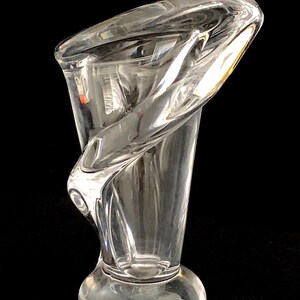 Vintage Modernist Fine French Art Glass Crystal Calla Lily Art Vannes Le Chatel Figural Floral Vase Sculpture France 1960s 1970s image 3