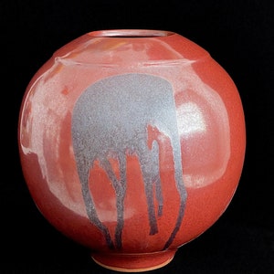 Large 12 Vintage Japanese Bulbous Ball Vessel Pottery Vase w Metallic Reddish Brown Glaze w Drip Glaze Accent Larry Laszlo for Mikasa 1980s image 3