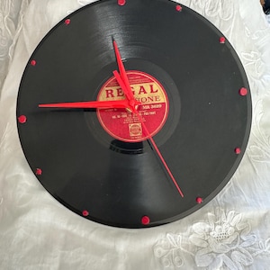 78 Schallplatten-Wanduhr
