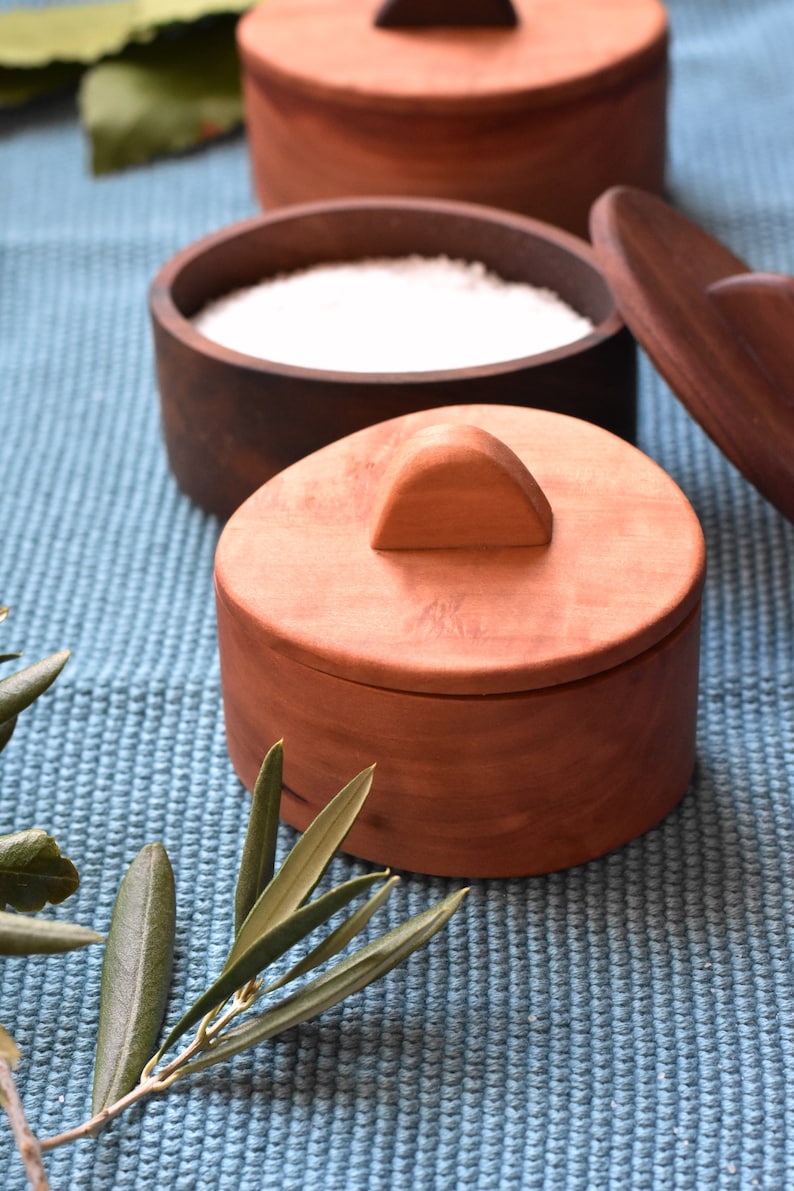 Organic Wooden salt box, spice box, tea box, salt cellar, small box, wooden cellar, walmut box, walnut salt box, salt box with lid Type B (wider)