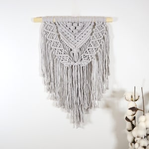 13 &quot;x 19&quot; Grigio Macrame Wall Hanging, Boho Macrame Decor, Modern macramè, macrame wall art, Woven wall hanging, Christmas gift, she shed