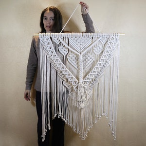 Bohemian wall hanging Bedroom wall decor Large macrame wall hanging Large tapestry Modern macrame Living room home decor Macrame headboard