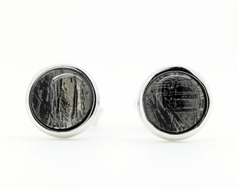 Meteorite silver stud earring / Muonionalusta Meteorite / Silver 925 / Width 7mm / Unisex / SEMT-523-Black