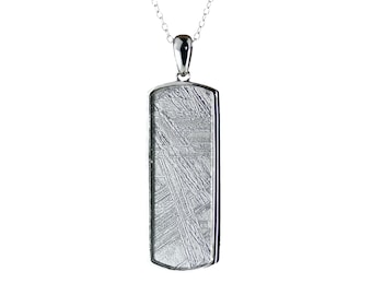 Meteorite dog tag type silver necklace / Muonionalusta iron meteorite pendant / Sterling silver / Made in Japan / CHARIS Jewelry /