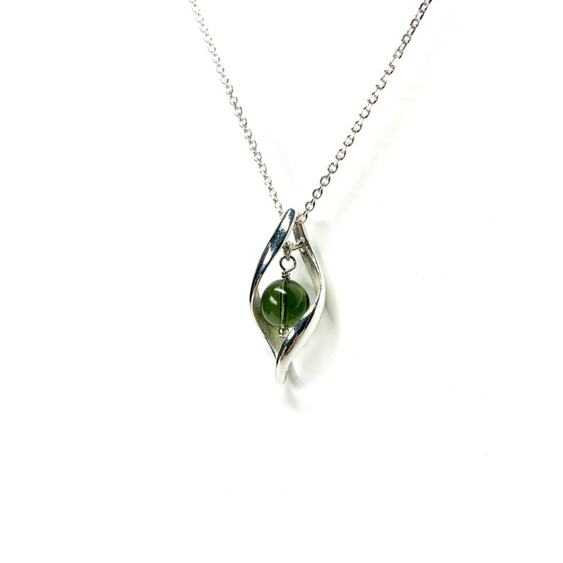 Charis Jewelry Gold SV925 K18 Healing Moldavite Gemstone Sterling Silver 8mm necklace made in Japan Pendant Birthstone Gift Jewelry Green