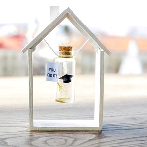 High school graduation 2025 gifts for her, Graduation 2024 gift for friend, Class Of 2025 keepsake, Message in a bottle with Photo