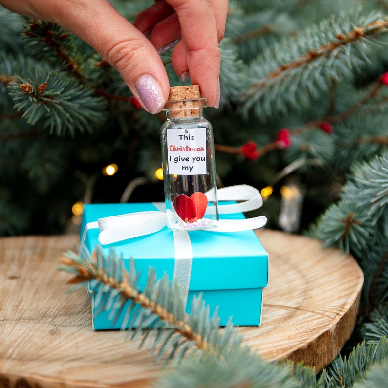 Romantic Christmas Gifts 