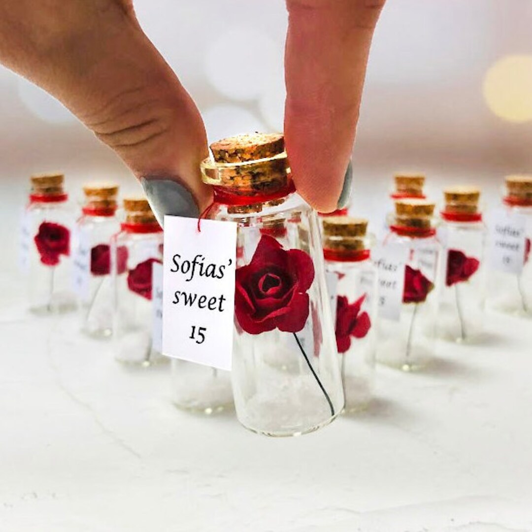 Quinceanera Favors for Guest, Personalized Guest Gifts, Mis Quince Souvenirs, Rose Dome in a