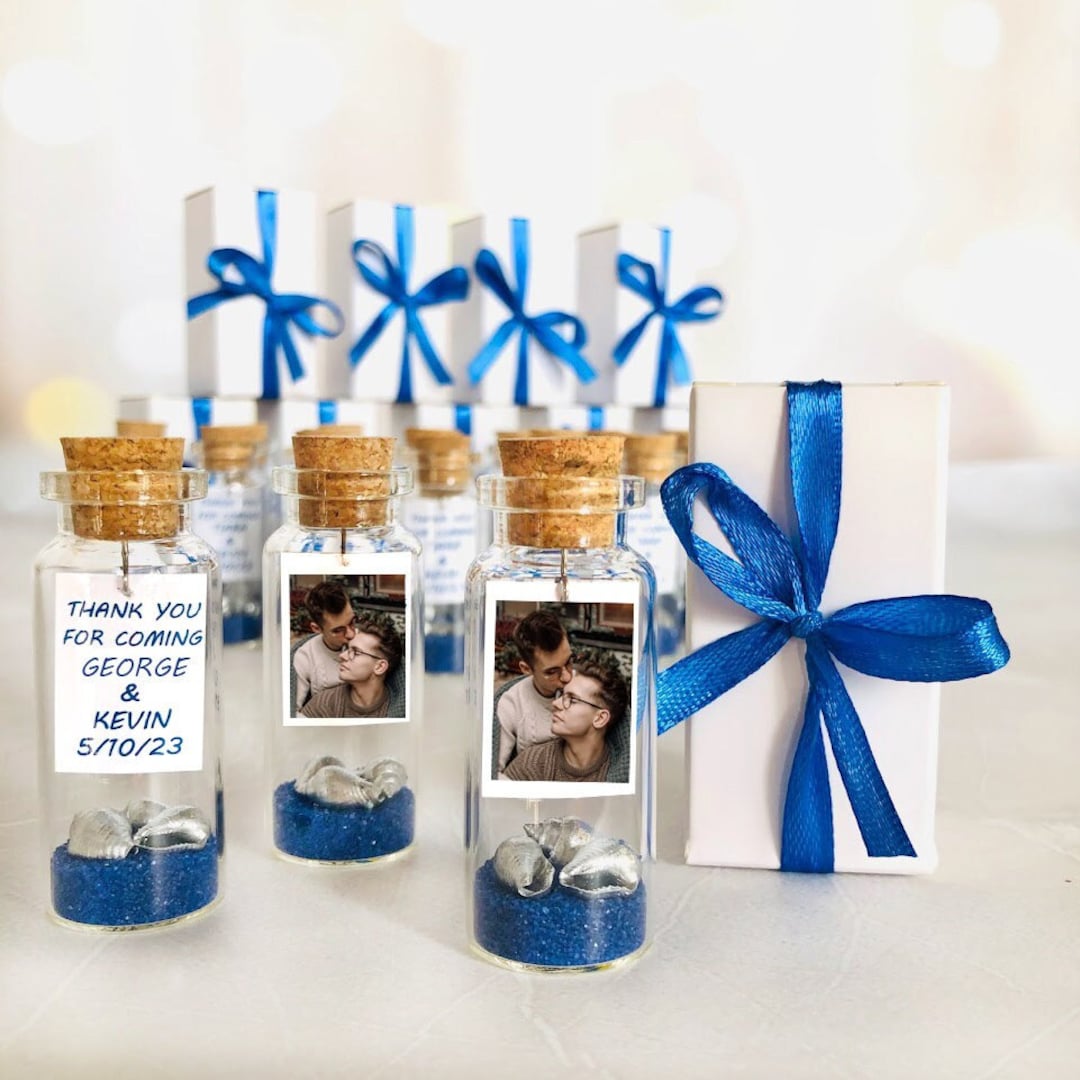 Gay Wedding Party Photo Favors for Guest Set, Personalized Mr & Mr Merriage Guests Gifts, LGBTQ