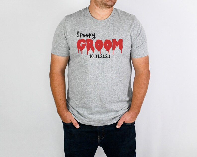 Camisa de boda personalizada Novia espeluznante y novio Camiseta personalizada Boda gótica Fecha personalizada Camiseta Parejas a juego Camiseta de boda Regalo gótico imagen 7