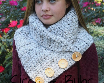 CROCHET PATTERN beginner: The Ava Cowl, Chunky Cowl Scarf, button scarf, buttoned, cowl, chunky scarf, pdf, crochet, neck warmer