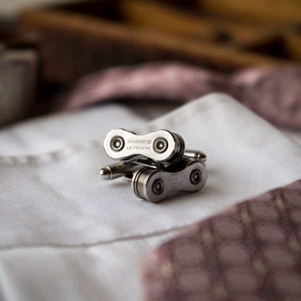 Recycled Bicycle Chain Cufflinks - Silver Bicycle Chain Cufflinks for Cyclist Enthusiasts