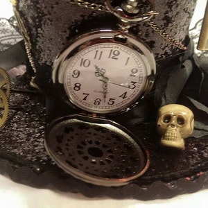 Steampunk Time Halloween Gothic Cosplay Black Mini Top Hat Real Pocket Watch Clocks Wheels Keys Skulls Rose Alice Through The Looking Glass image 3