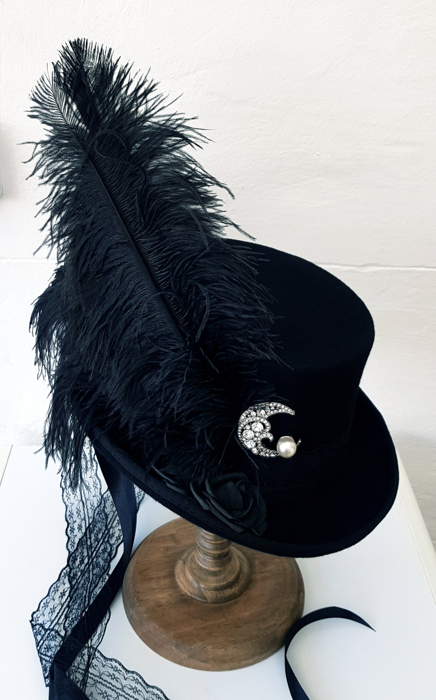Scala Collezione Black Felt Mini Top Hat Fascinator with Feathers: “Stevie Nicks Stevie Nicks Inspired Top Hat 100% Wool Black Red WILD HEART  main image 3