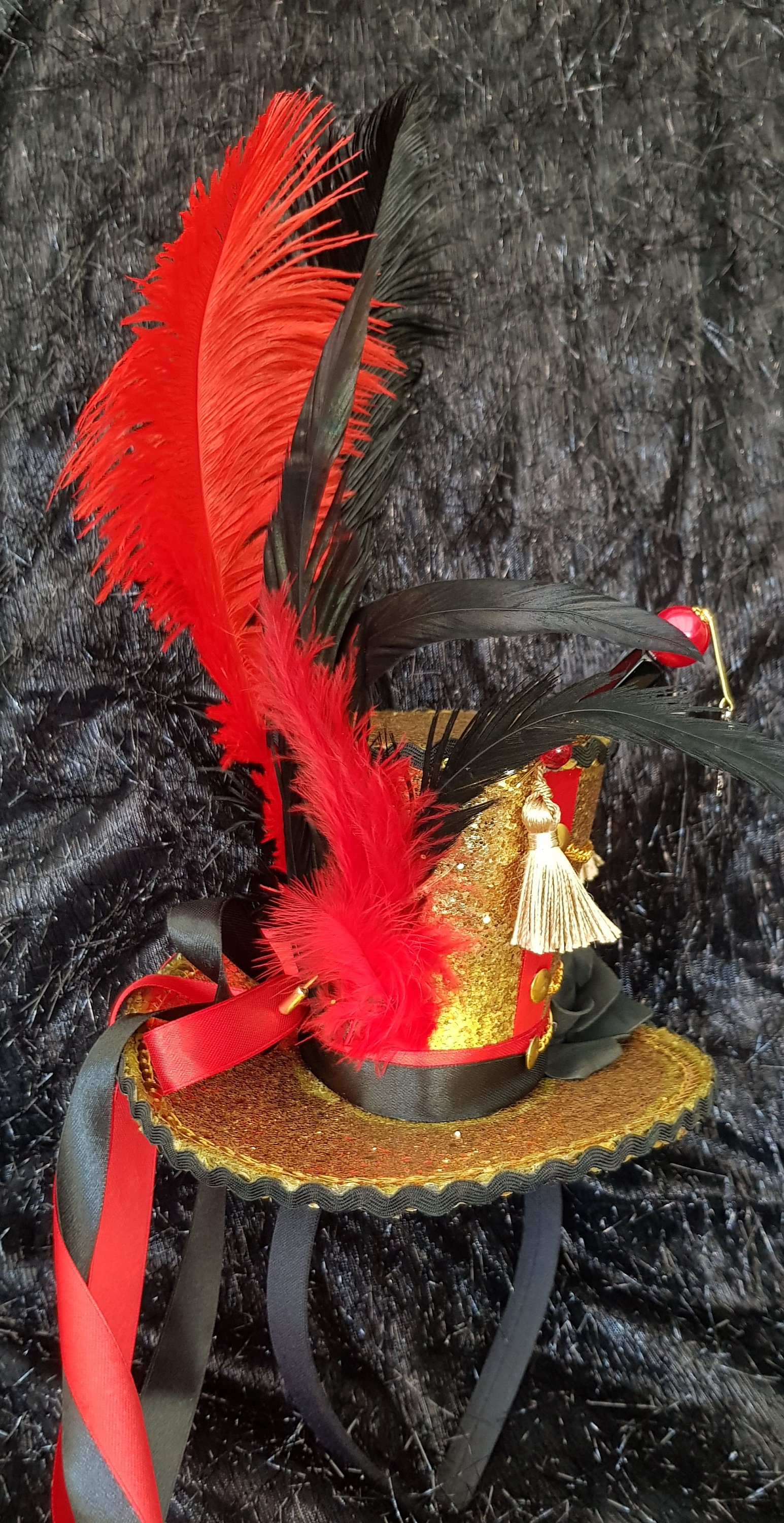 Circus Ringmaster Mini Top Hat Gold Glitter Hatpin Jester Charm Lion ...