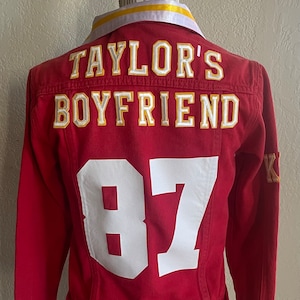 Go Taylor’s Boyfriend