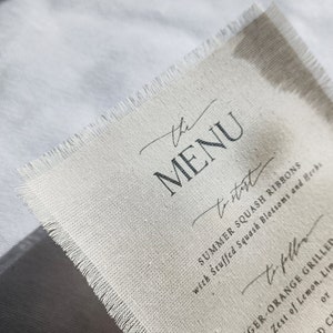Menu z tkaniny, Menu z tkaniny ślubnej, Naturalna bawełna, Nowoczesne menu, Rustykalne wesele, Menu drukowane na bawełnie, Bawełna, Menu drukowane na tkaninie