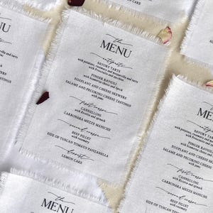 Menus en tissu, menus en tissu de mariage, coton blanc, menu moderne, mariage rustique, menus imprimés sur du coton, coton, menus imprimés sur tissu