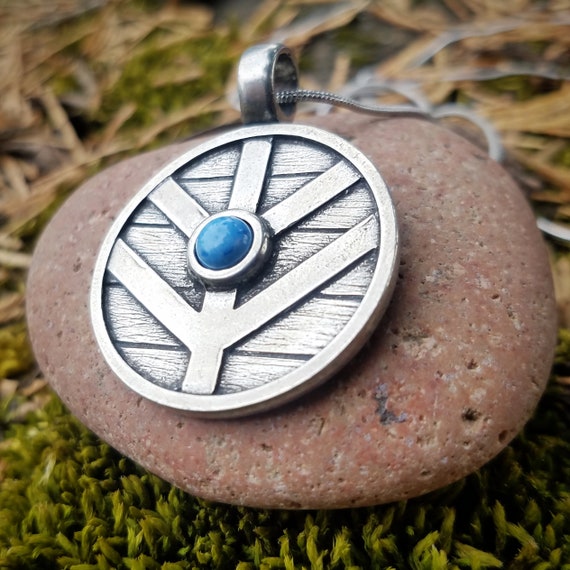 Round Shield Gemstone Pendants Round Shield Gemstone Pendants