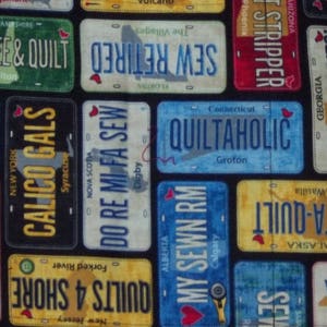 Quilters and Sewers sayings Handmade Reversible server waitress half apron with three pkts on both sides 6186 R