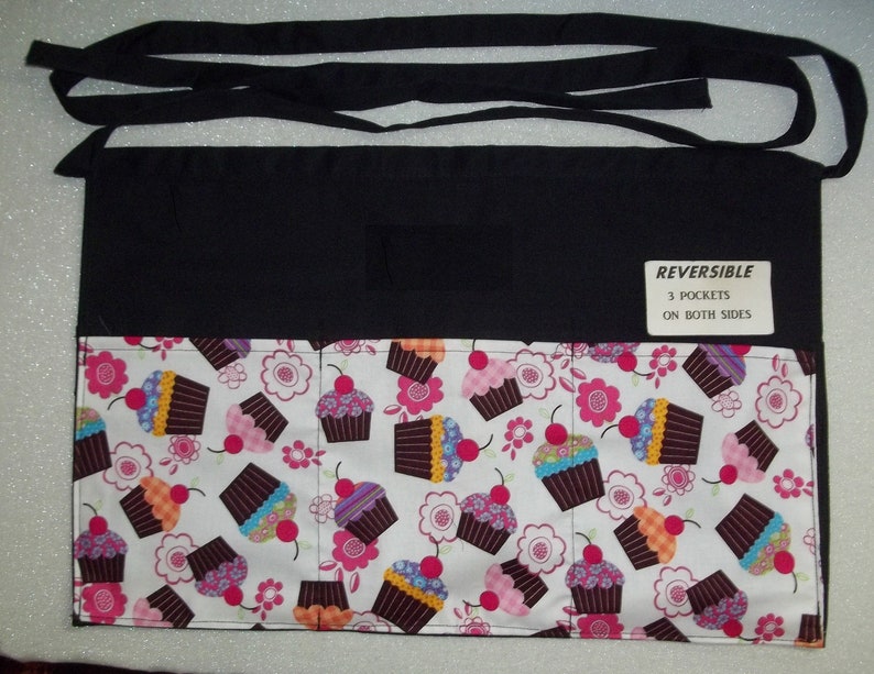 Handmade reversible server waitress waist apron Cupcakes with three pockets on both sides 6050 R image 2