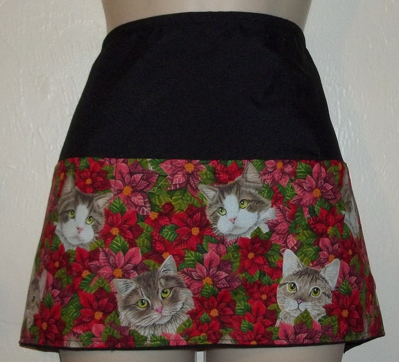 Christmas KITTENS /& POINSETTIAS server waitress waist apron Reversible 3 pockets on each side 1473 R