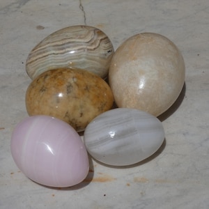 Five Vintage Decorative Alabaster Stone Marble Eggs