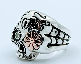 Anillo de calavera de azúcar de diamantes de diamantes de oro rosa de 14 k y plata de ley