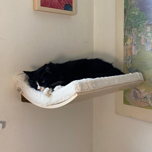 猫用壁掛け家具、猫用棚、猫用壁掛けパーチベッド、壁掛け猫用ベッド、猫用窓用パーチ、CosyAndDozy猫用棚、キャットツリー、猫用壁掛けハンモック